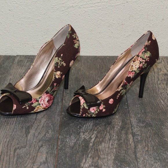 Qupid Ladies Brown Floral HIgh Heel Shoes - Picture 2 of 5